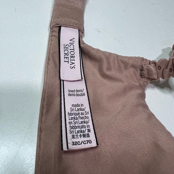 Victoria’s Secret Lined Demi Bra Bundle GUC - Picture 7 of 10